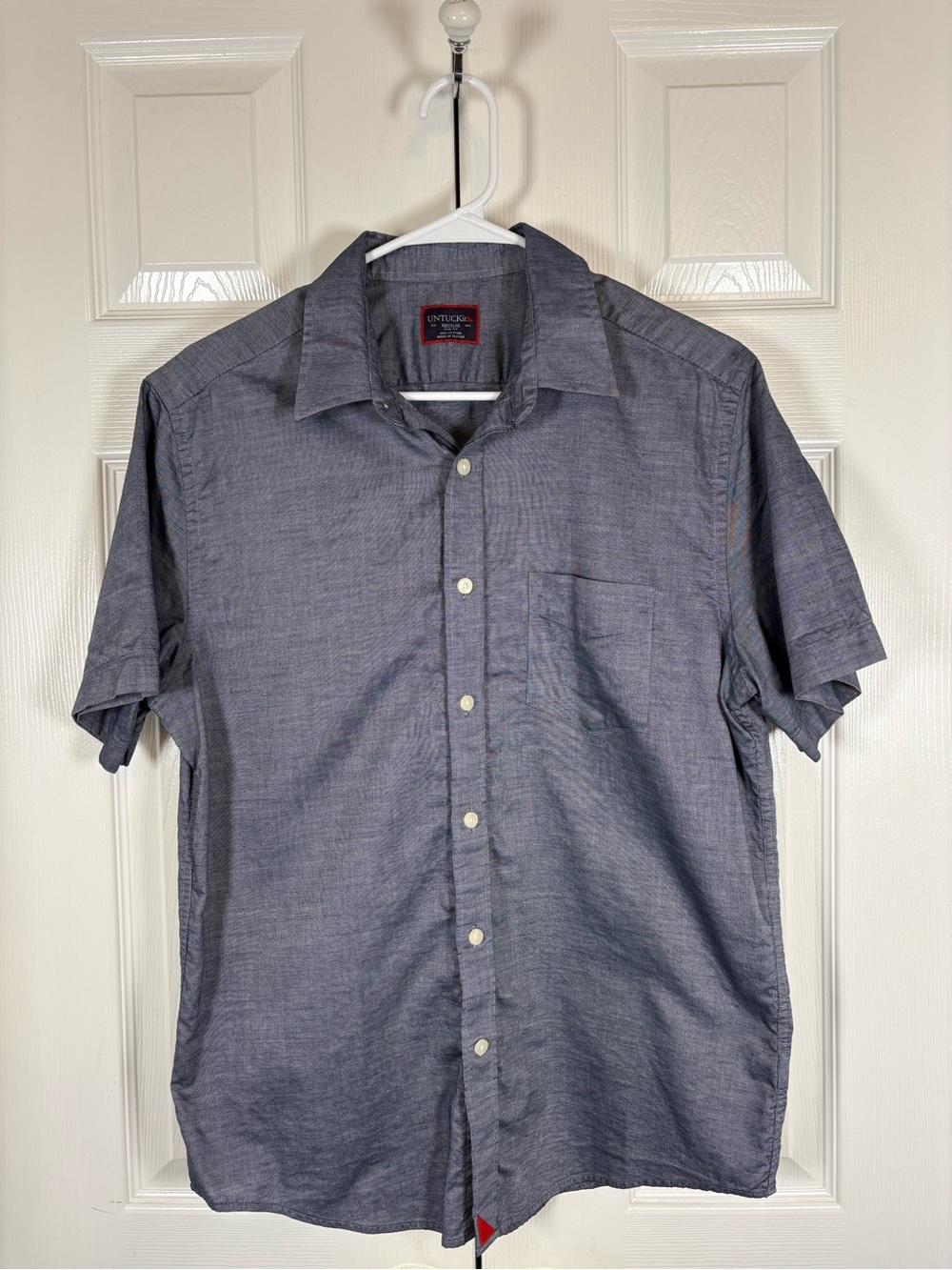 UNTUCKit Men's Short Sleeve Petrus Button-Down Shirt Classic Coastal Lightweight